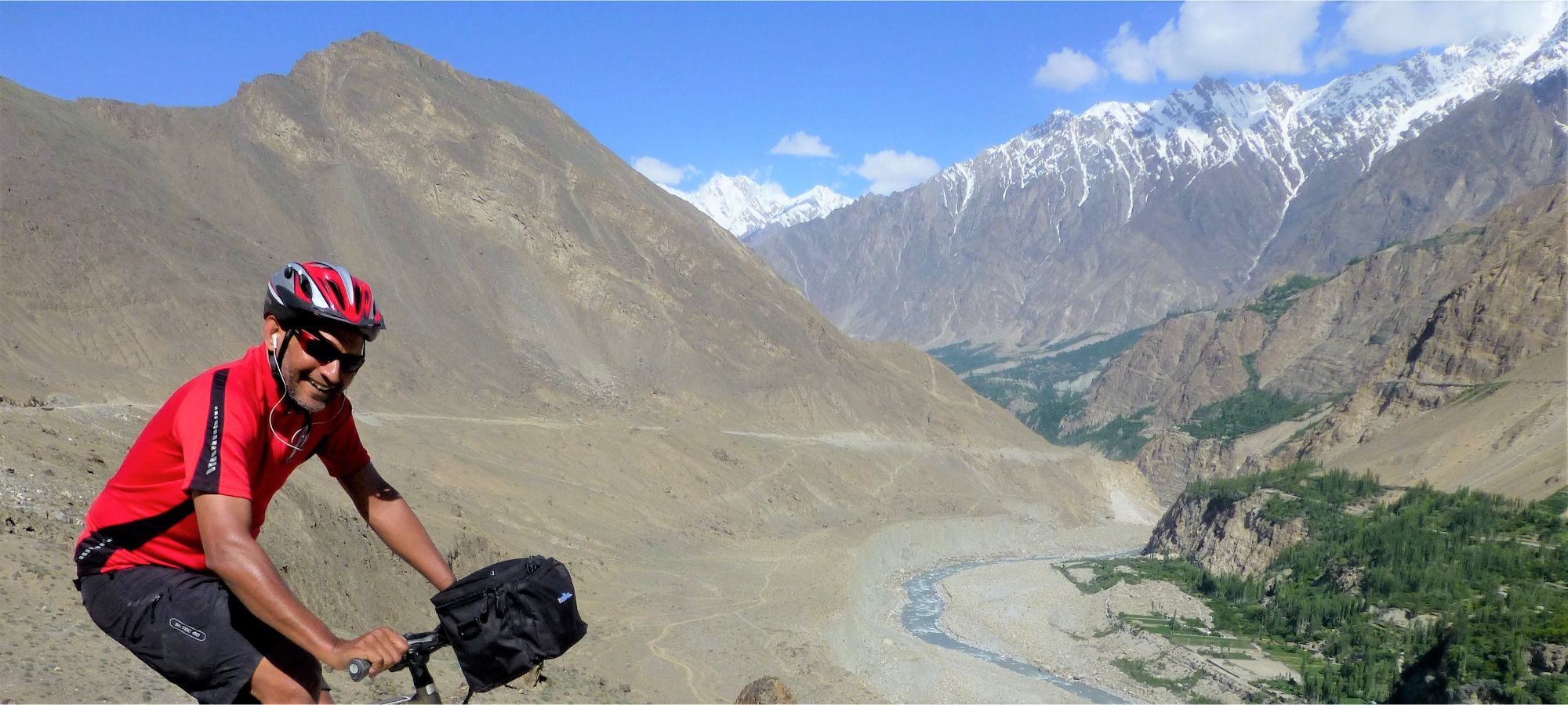 Long climb from Karimabad to Ahmad Abad
